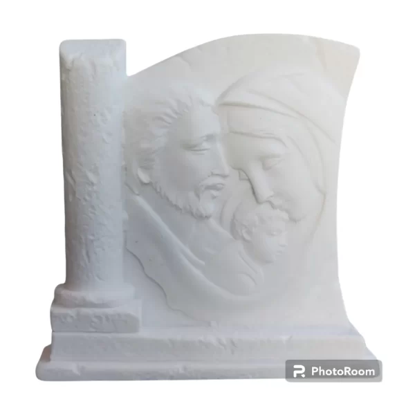 Sagrada Familia com Pedestal - Resina - 7,5x7,5cmcm