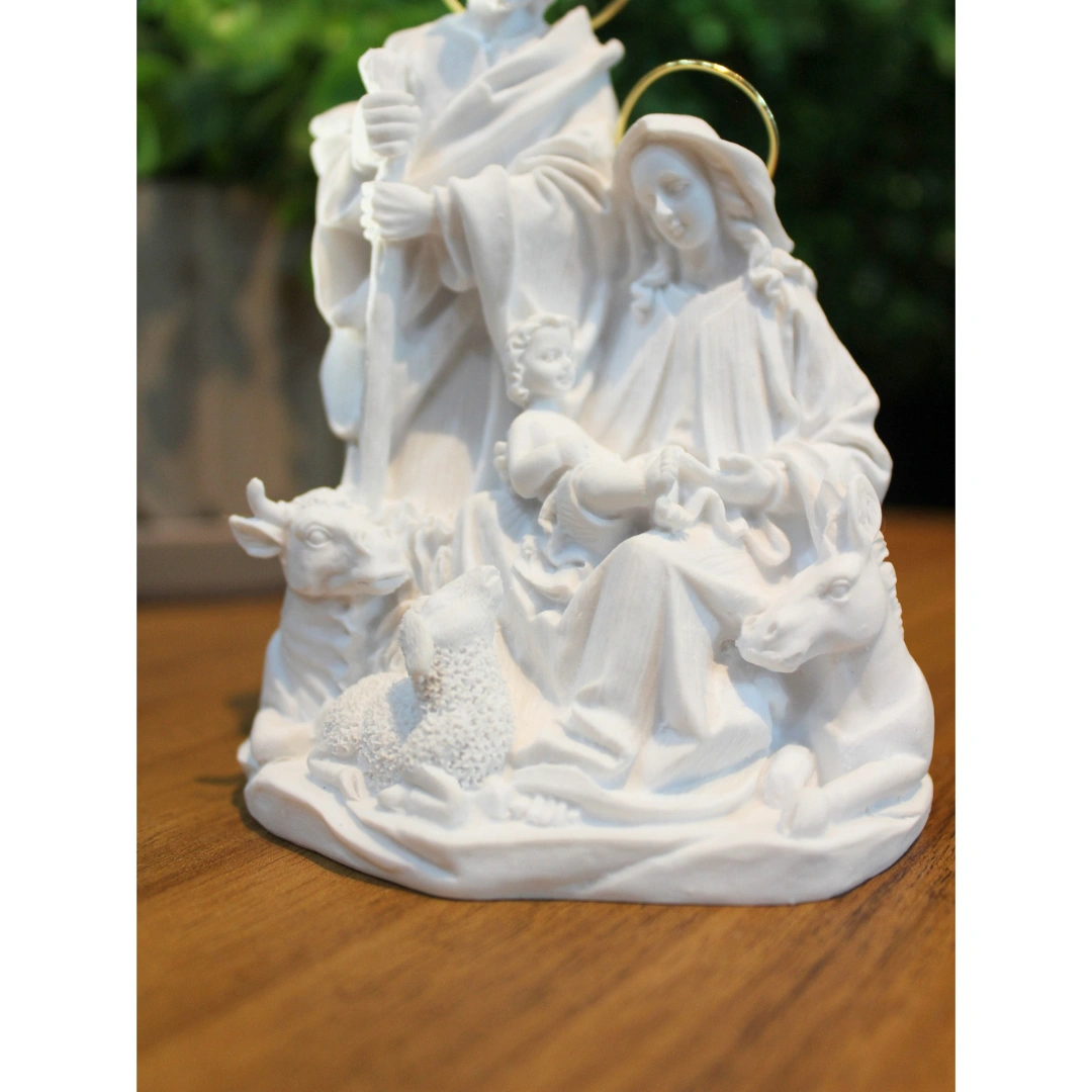 Presépio - Pó de Mármore - 12cm - com resplendor banhado a ouro - Imagem 3
