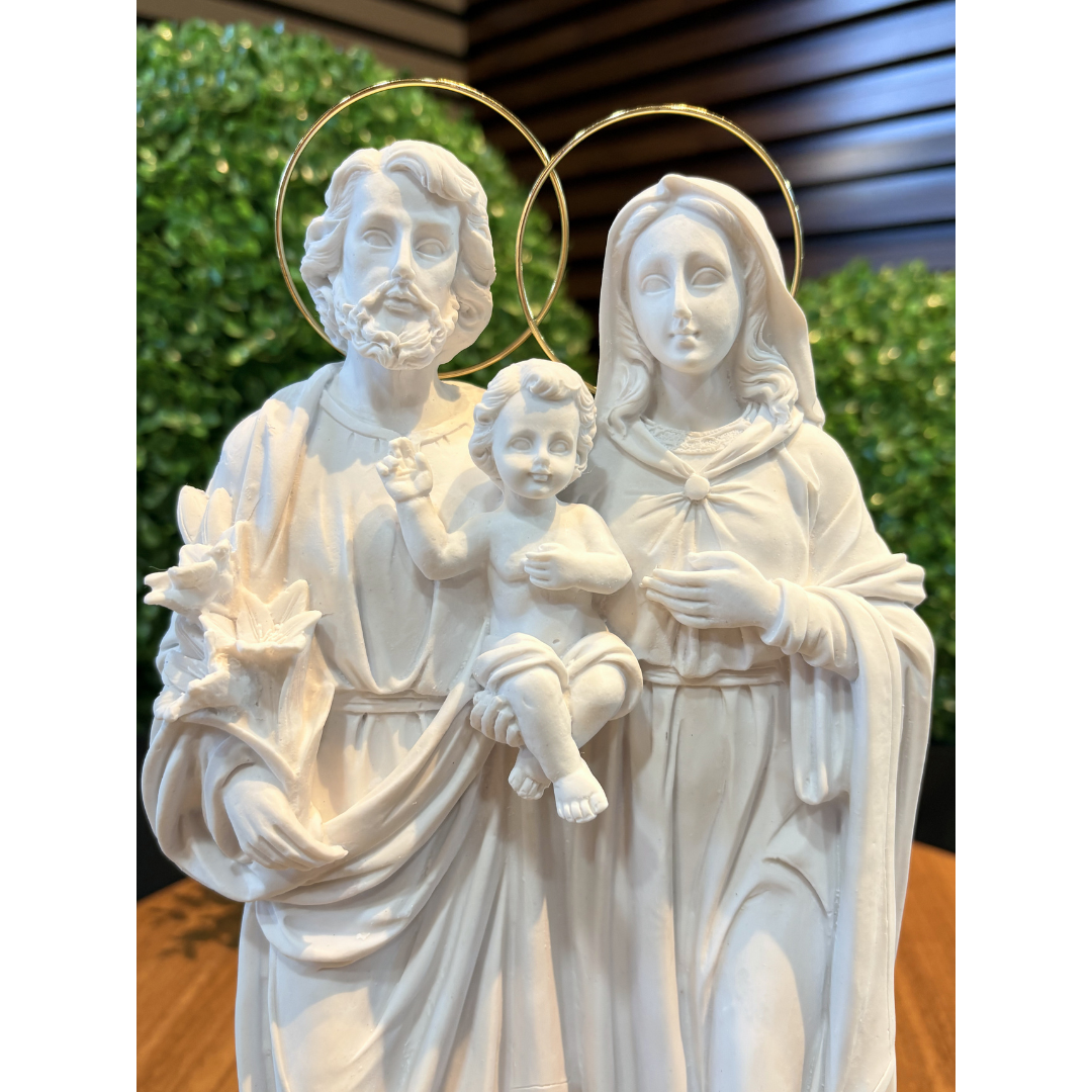 Sagrada Familia - Pó de Mármore - 30cm - com resplendor banhado a ouro - Imagem 2