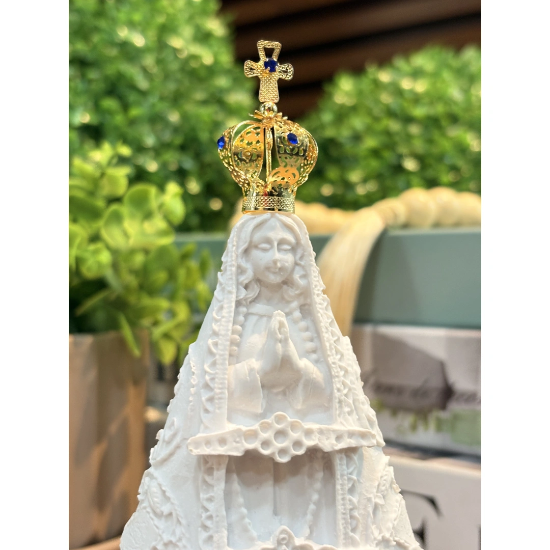 Aparecida Bandeira - Pó de Mármore - 15cm - com coroa banhado a ouro - Imagem 2