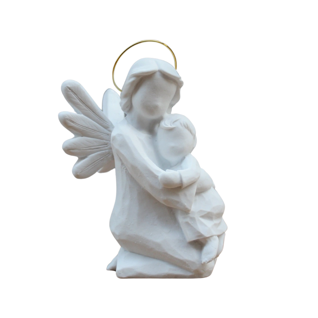 Anjo Ajoelhado Facetado - Pó de Mármore - 12cm - com resplendor banhado a ouro