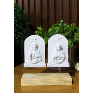 Acrilico com Placa Sagrado e Imaculado Coração  - Pó de Mármore - 16x15cm