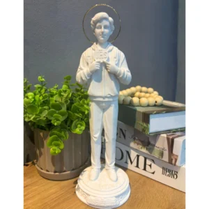 Carlo Acutis - Pó de Mármore - 30cm - com resplendor banhado a ouro