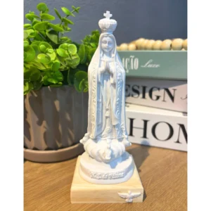 N.Sra de Fátima - Pó de Mármore - 18x7 cm - Base de madeira natural com divino branco