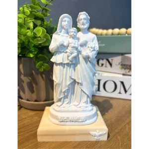 Sagrada Familia - Pó de Mármore - 17x9 cm - Base de madeira natural com divino branco
