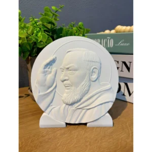 Medalha Padre Pio com base - Pó de Mármore - 14,5x14,5cm