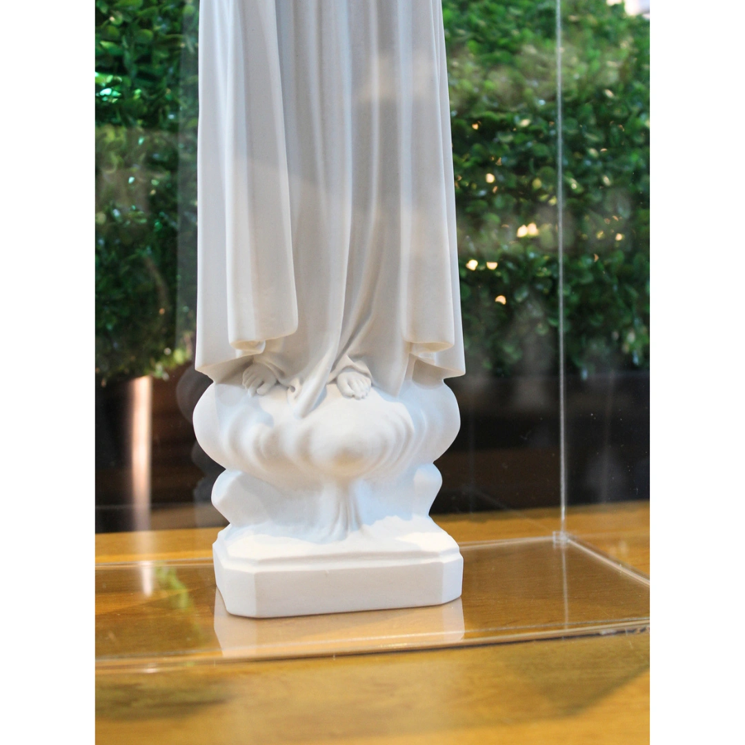 N.Sra de Fátima - Pó de Mármore - 39cm - Com coroa especial banhada a ouro e Cúpula de Acrílico - Imagem 3