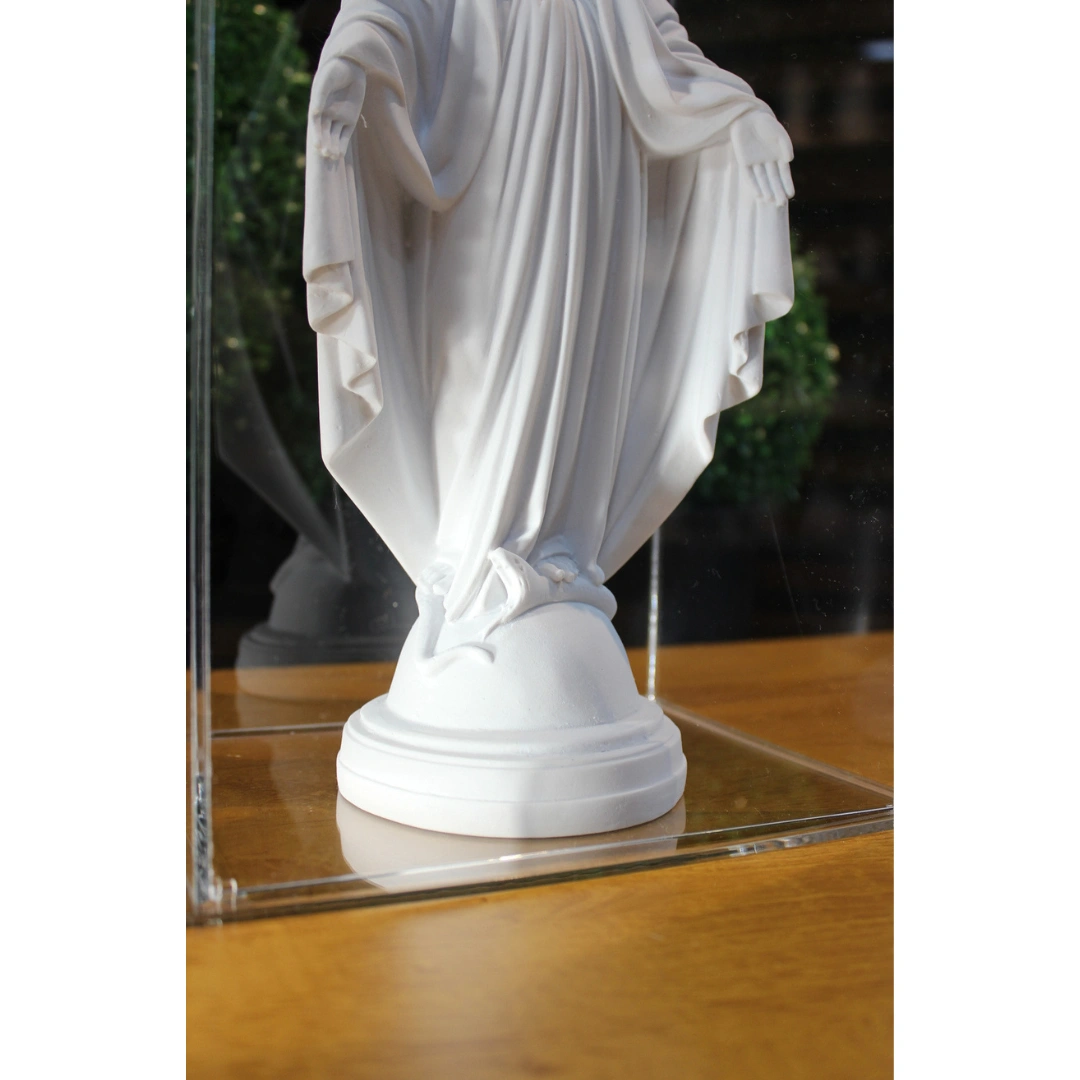 N.Sra das Graças - Pó de Mármore - 33cm - com resplendor estrelado banhado a ouro e cúpula de acrilico - Imagem 3