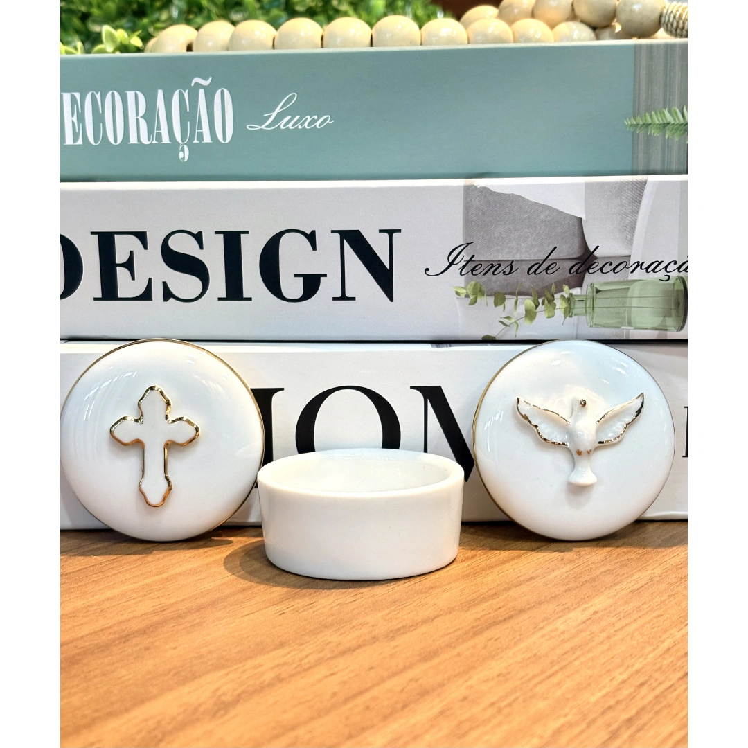 Porta Terço em Porcelana Cruz - Porcelana com detalhes em ouro - 6cm - Imagem 3