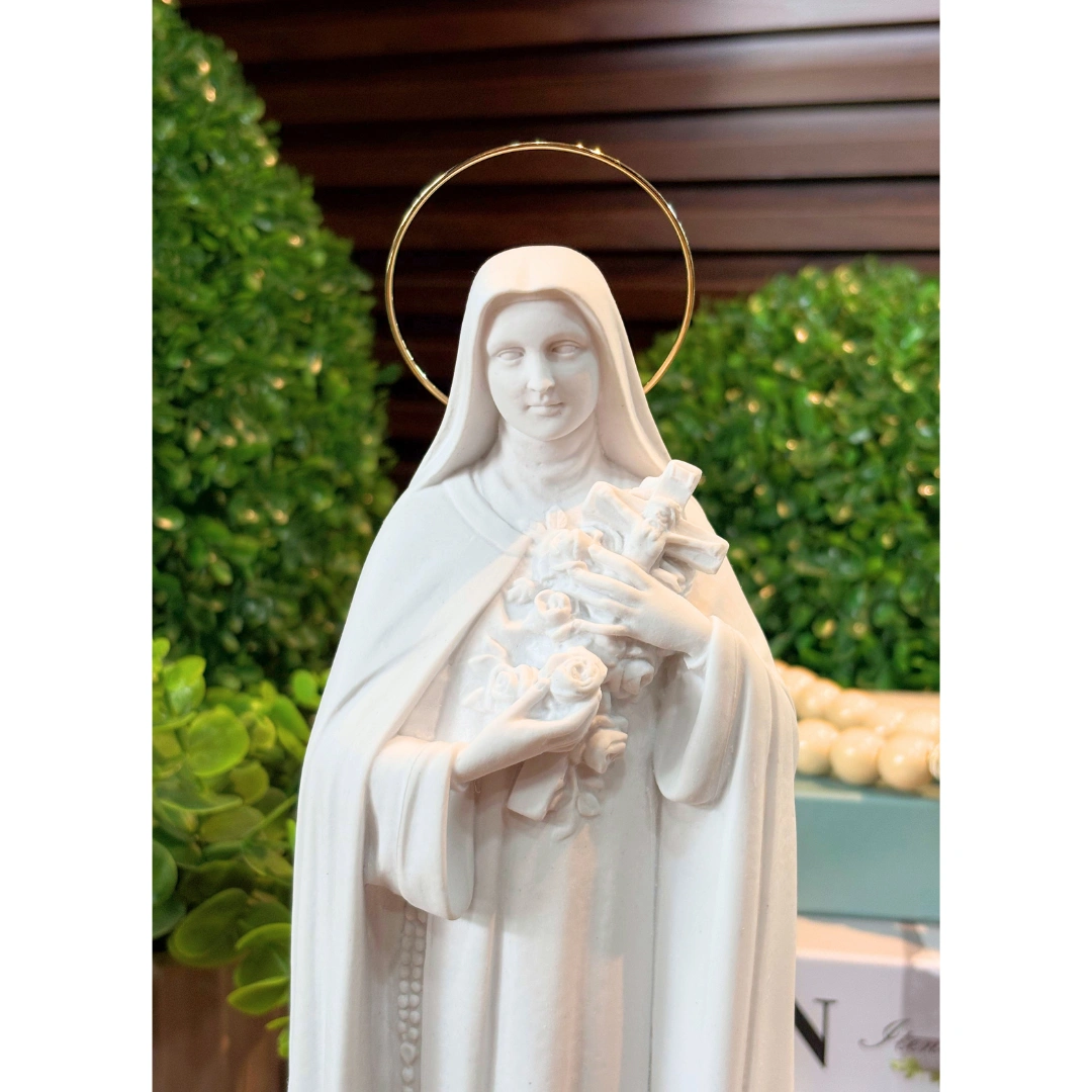 Santa Terezinha - Pó de Mármore - 30cm - com resplendor banhado a ouro - Imagem 2